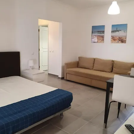 Apartamento Varandas Do Mar 3- Remodelado, Wifi, 150mt Quarteira